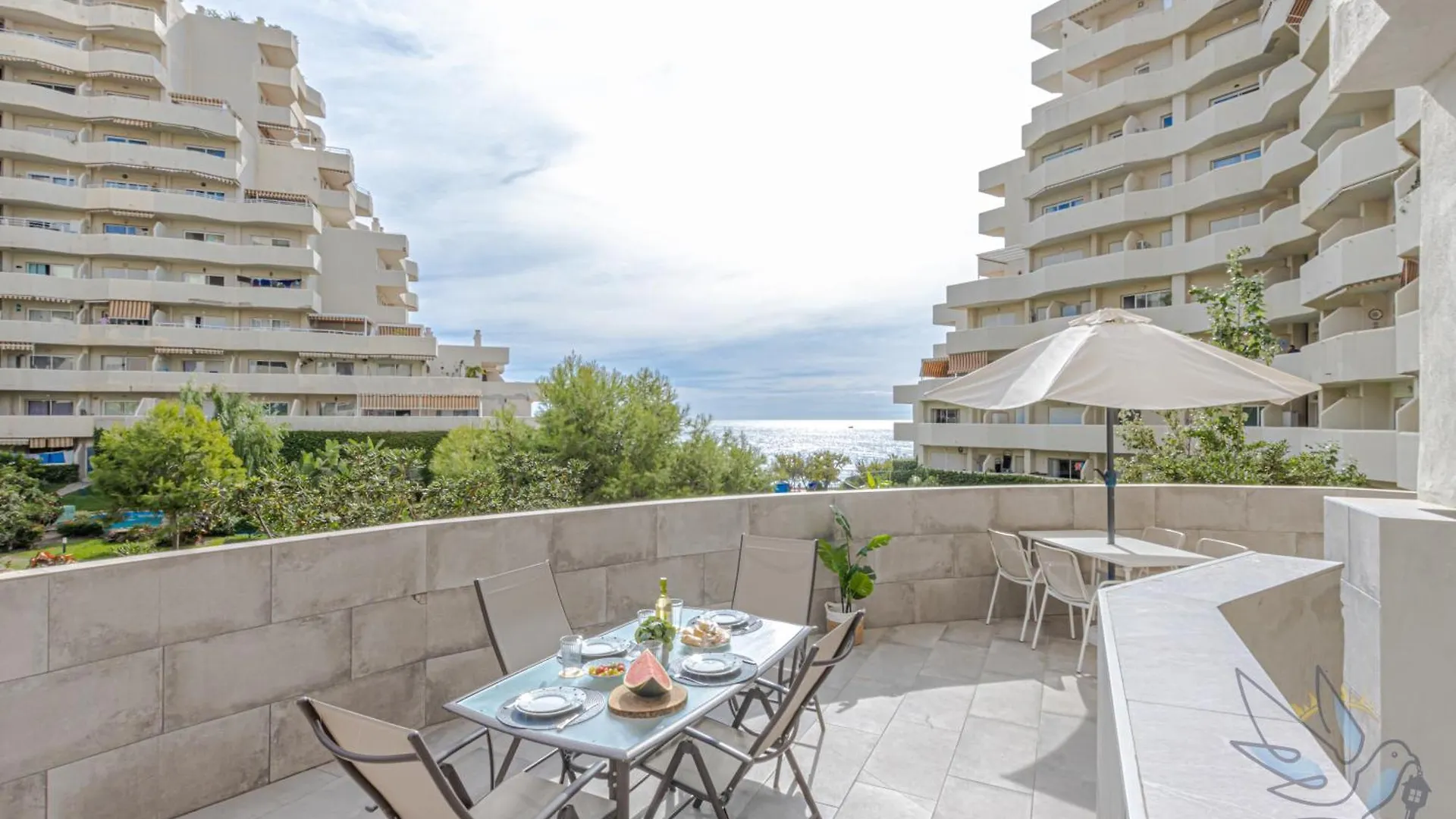 Benal Beach 2Bdr Beachfront Apartment With Water Park Benalmadena