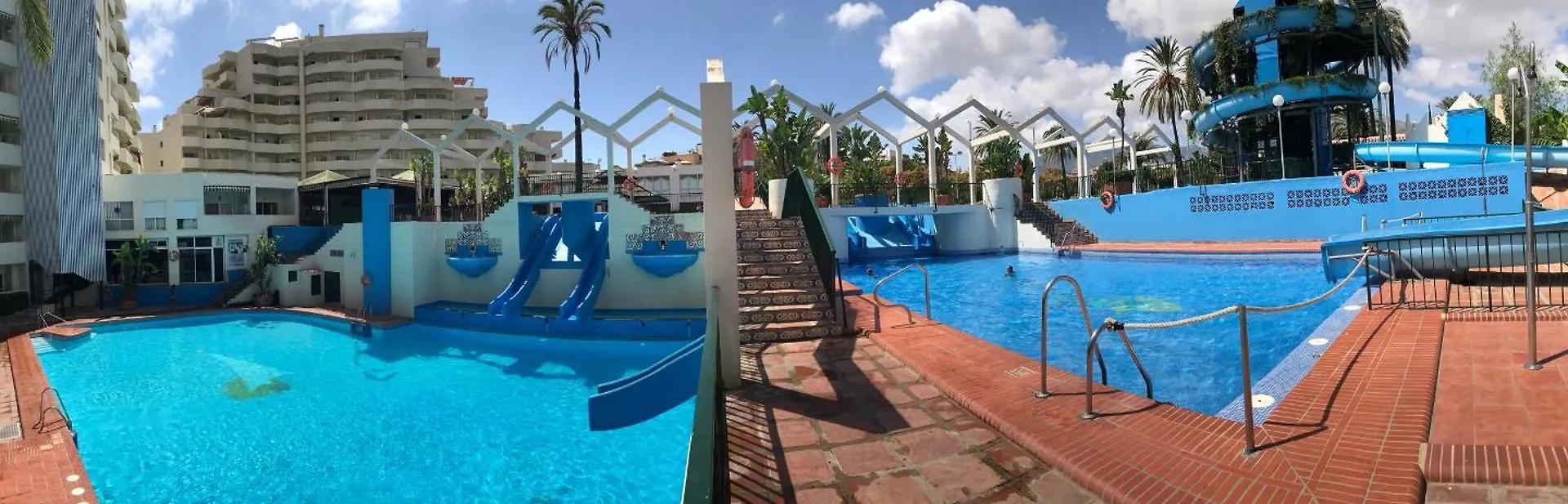 Benal Beach 2Bdr Beachfront Apartment With Water Park Benalmádena Spagna
